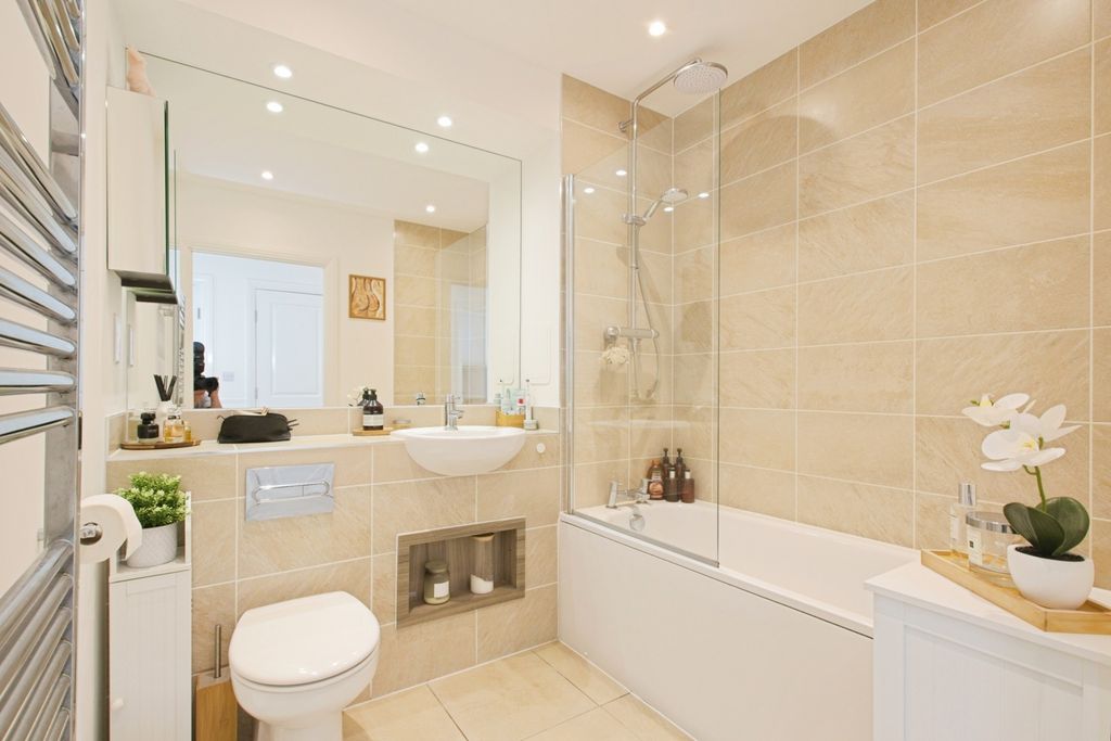 Property photo 2 of 17 Photo