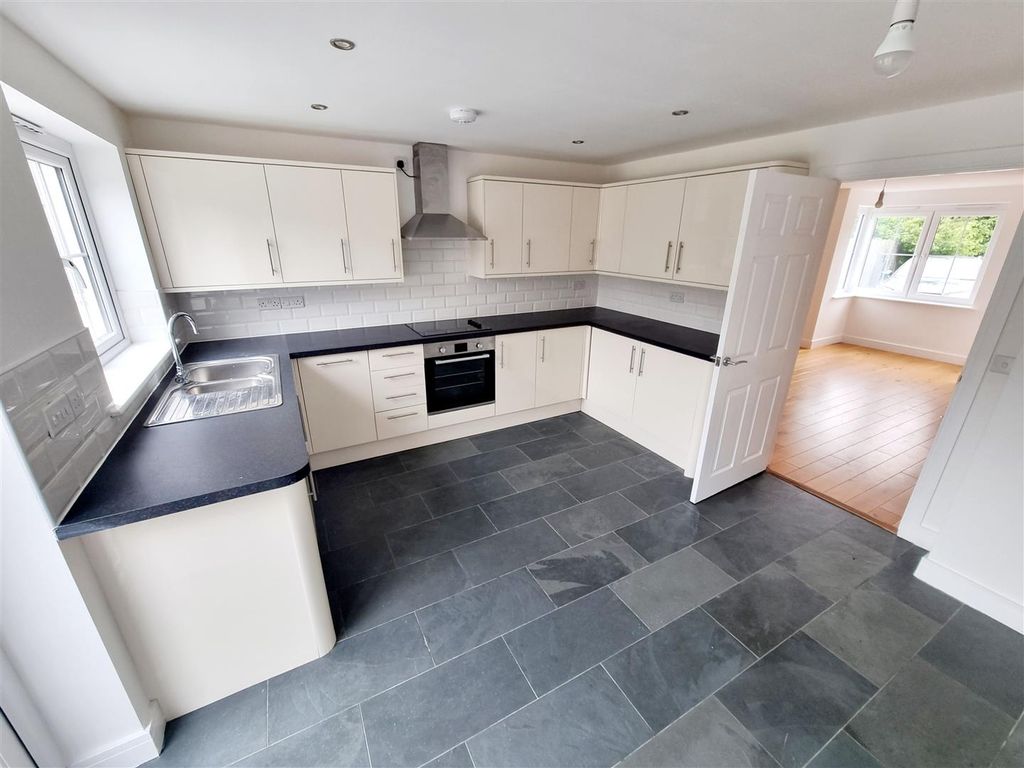 Property photo 2 of 16 Kitchen.Jpg