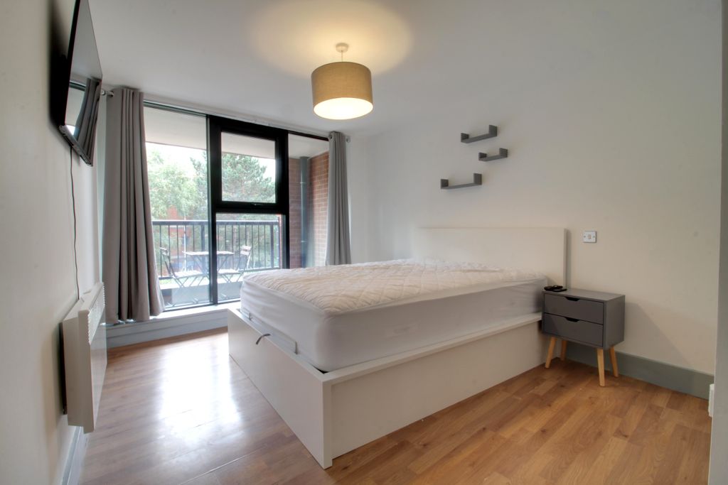 Property photo 2 of 18 Img_8216-Img_8218