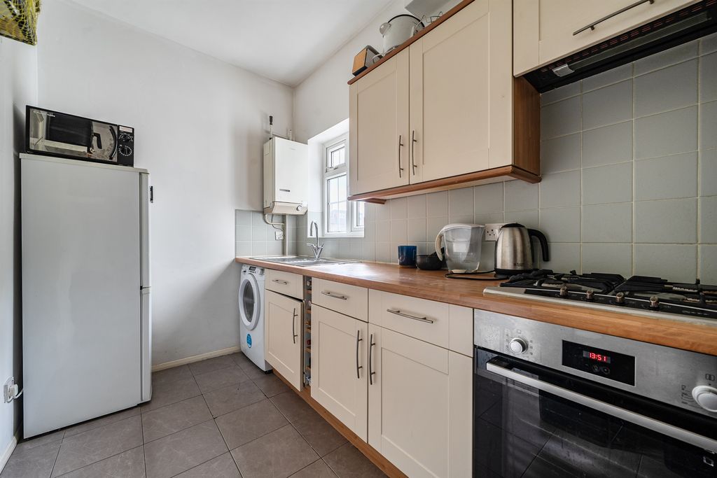 Property photo 3 of 12