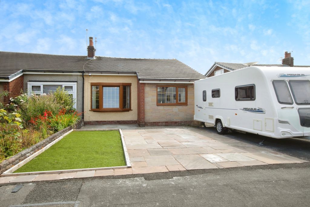 Property photo 1 of 17 Img_2435