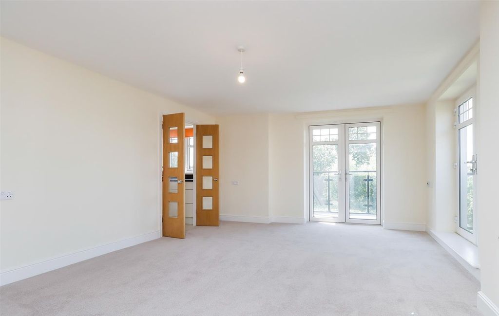 Property photo 2 of 25 Iunx8Cht.Png