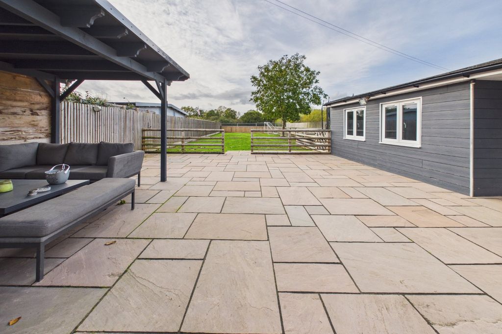 Property photo 2 of 23 Rear Garden