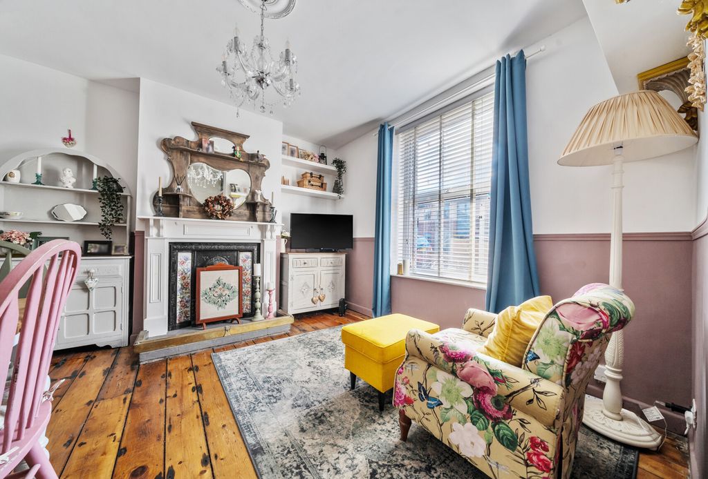 Property photo 2 of 20 1409516-6-6983584...