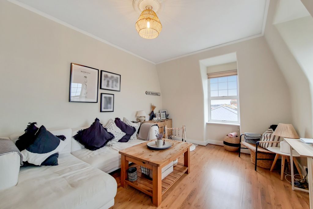 Property photo 1 of 6 1 Bedroom Flat For Rent
