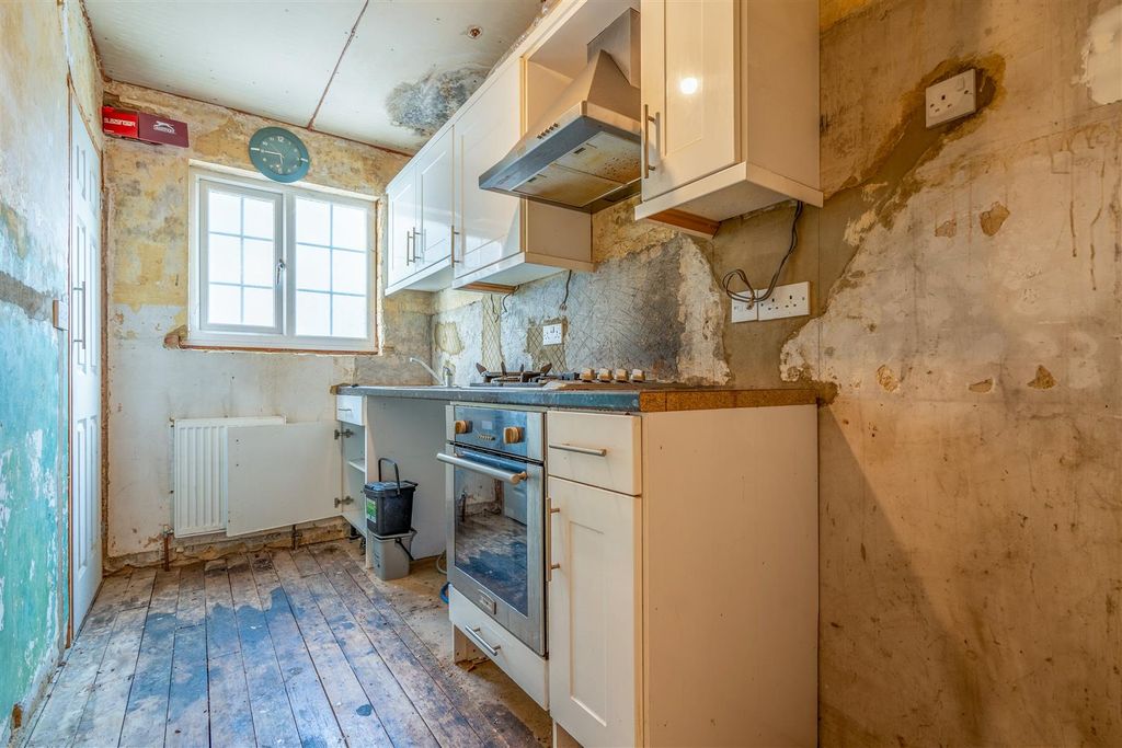 Property photo 3 of 6 Dsc01699-Hdr.Jpg