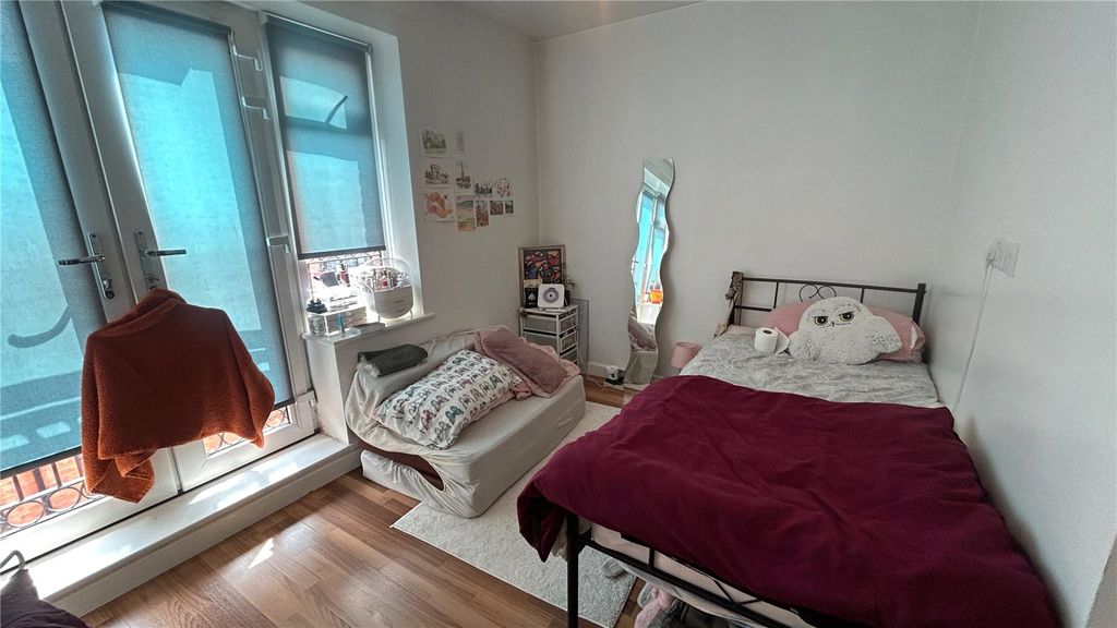 Property photo 2 of 4 Picture No. 06