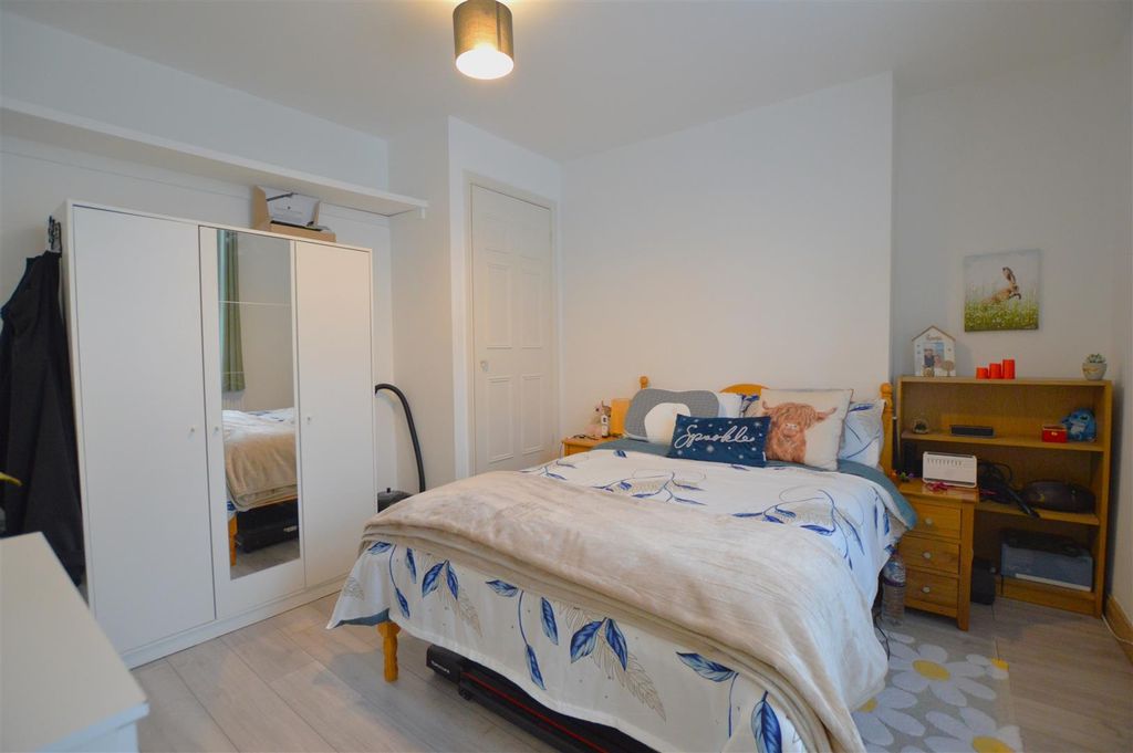 Property photo 2 of 5 Dsc_1095.Jpg