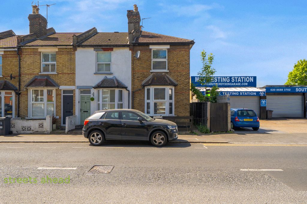Property photo 1 of 10 2De1E685-A86c-4Ff...