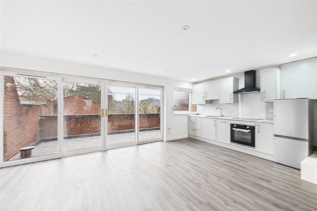 Property photo 2 of 7 Picture No. 03