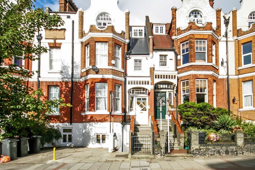 Property photo 1 of 10