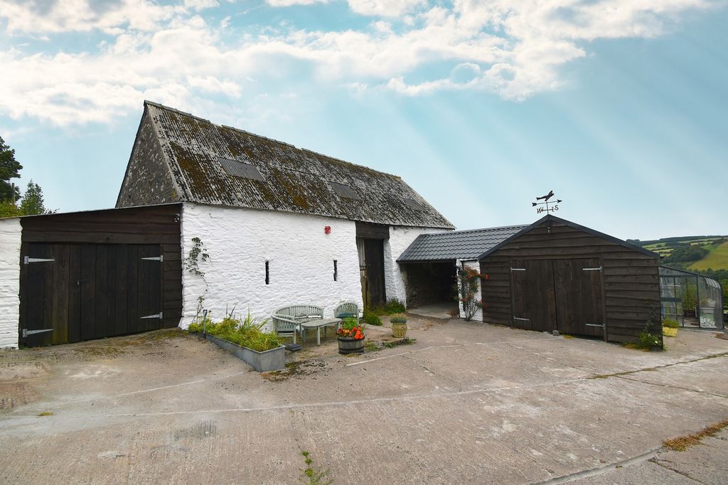 Property photo 2 of 30 Not Specified