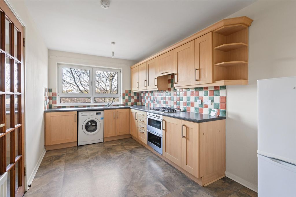 Property photo 3 of 22 5.Jpg