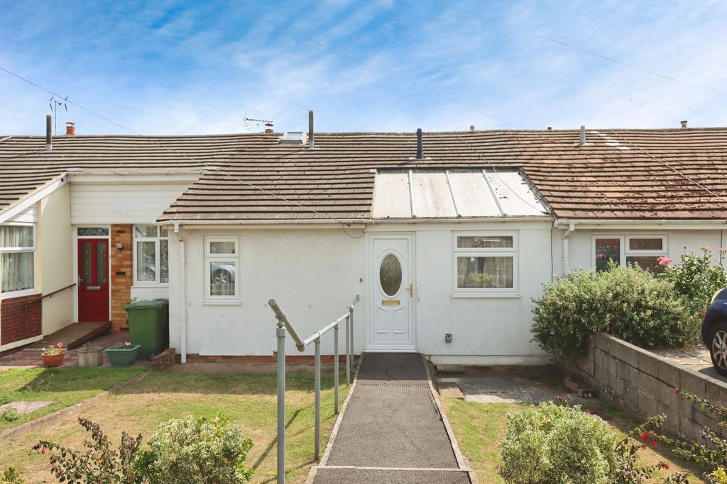 Property photo 1 of 17 Front