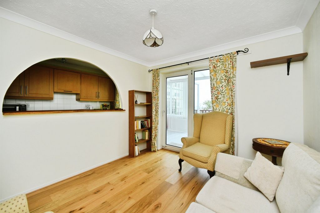 Property photo 2 of 17