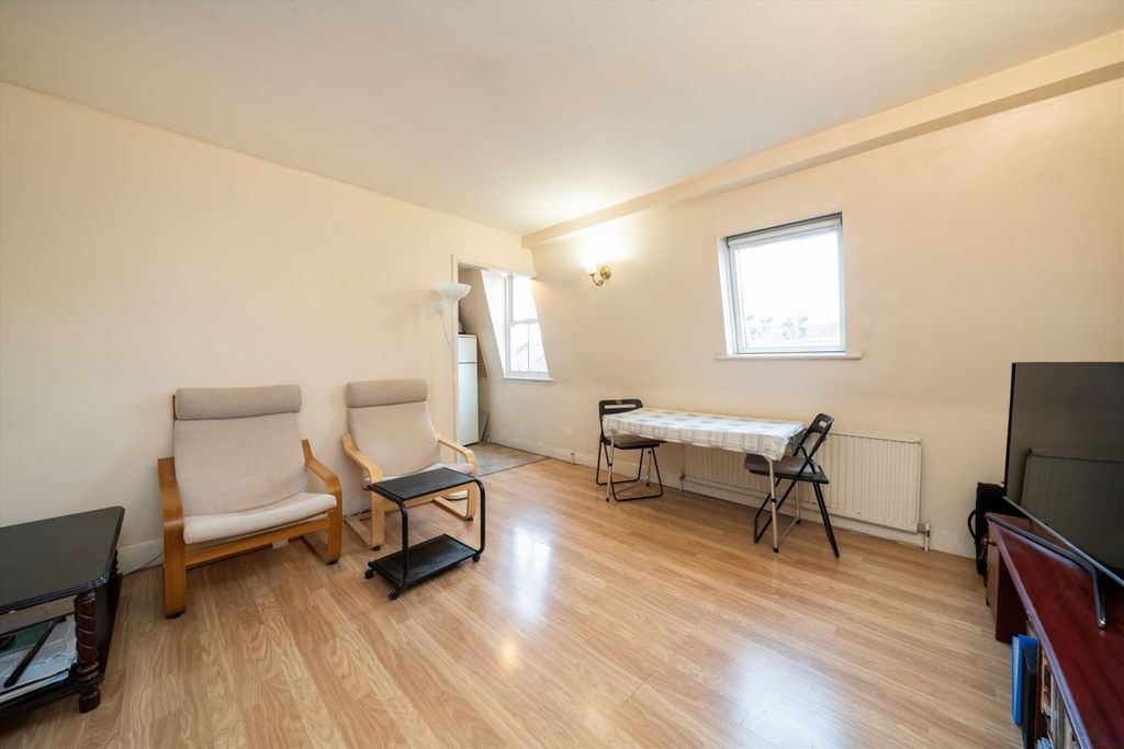 Property photo 2 of 4