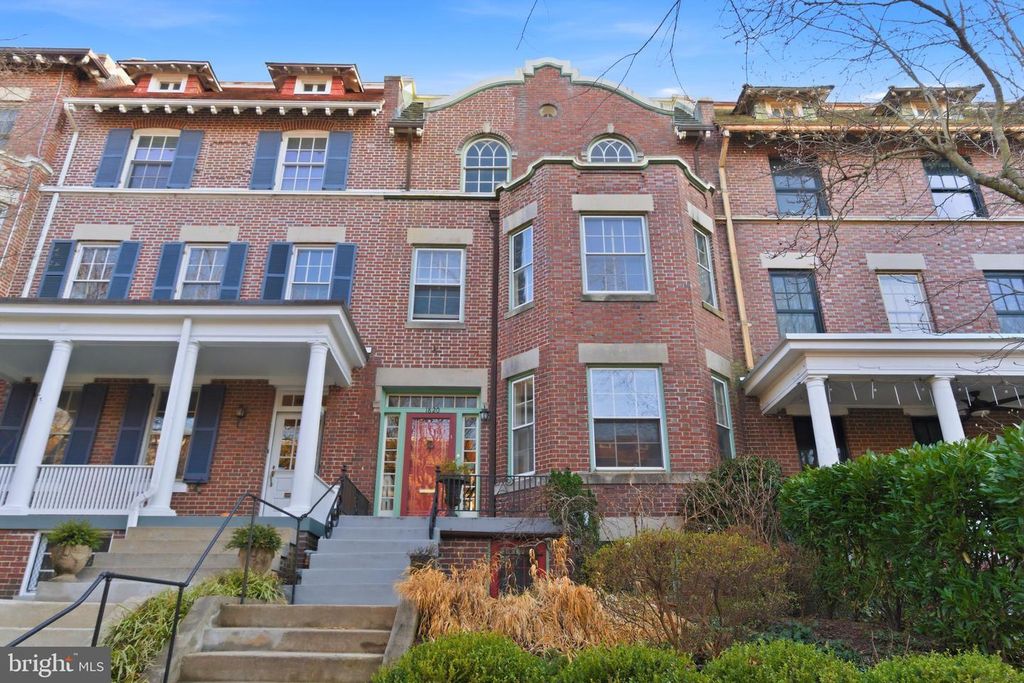 Property photo 1 of 3