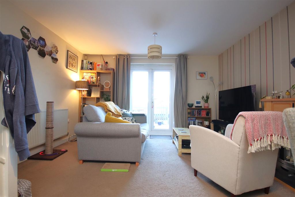 Property photo 2 of 15 Img_1024.Jpg