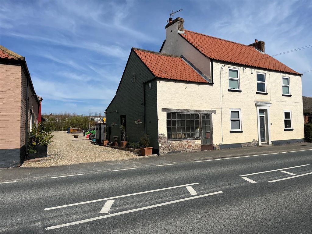 Property photo 1 of 17 Main Street 3.Jpg