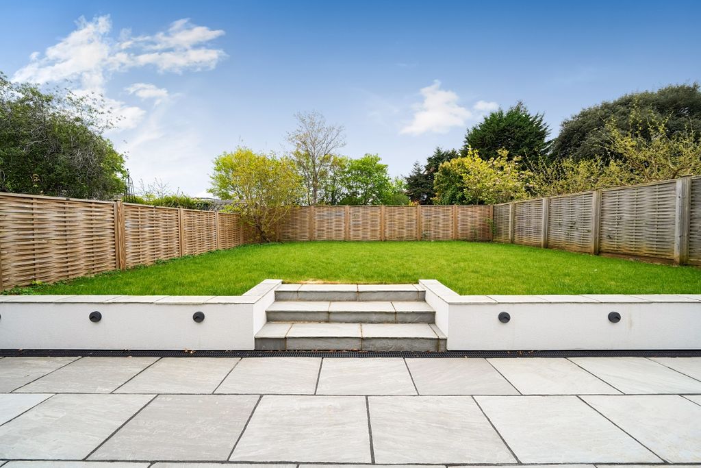 Property photo 3 of 31 1446008-42-69Df7c...