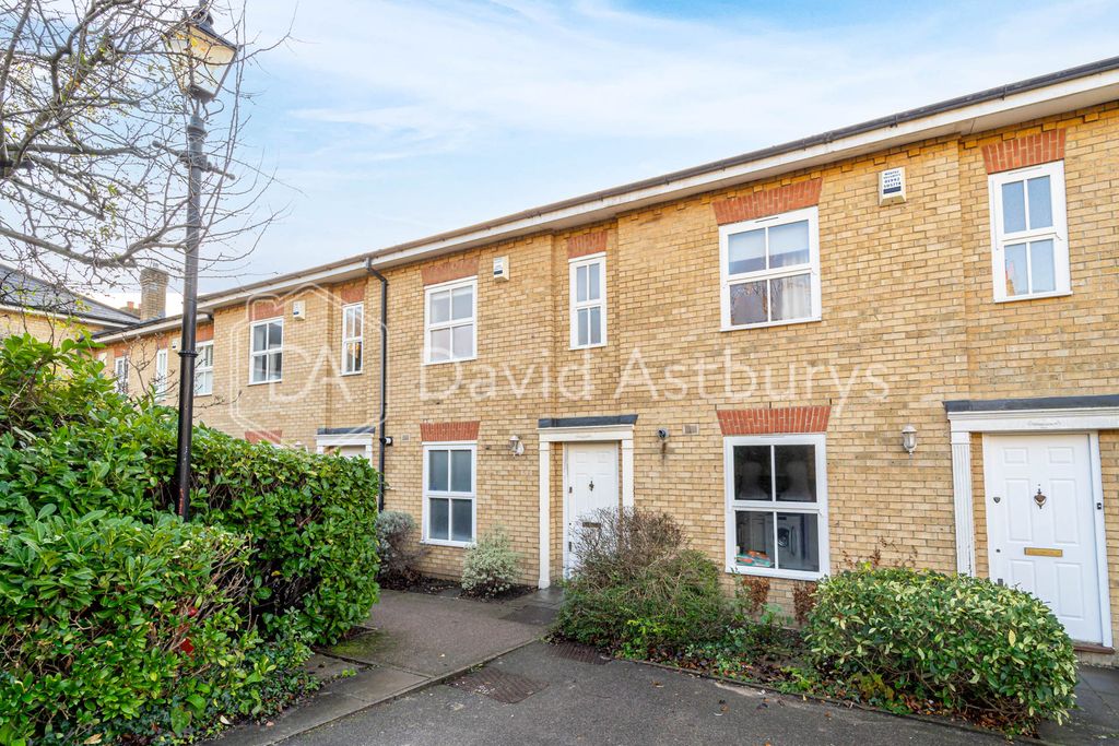 Property photo 1 of 18