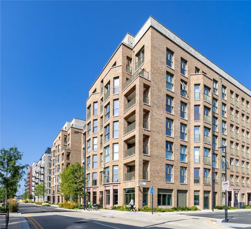 Property photo 1 of 21 Delamarre External