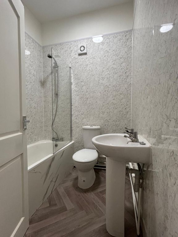 Property photo 2 of 5 Bathroom