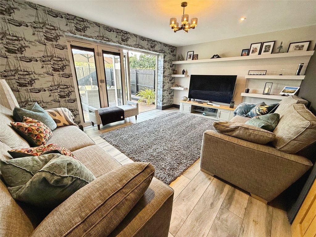 Property photo 2 of 26 Picture No. 19