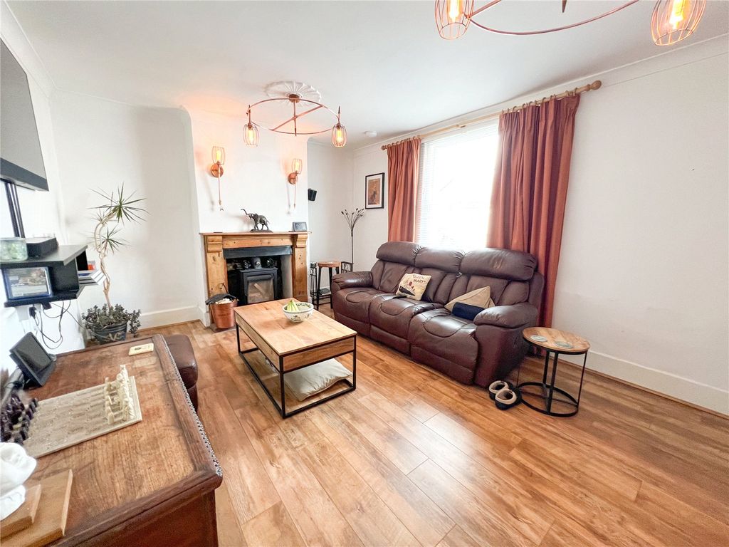 Property photo 3 of 27 Picture No. 06