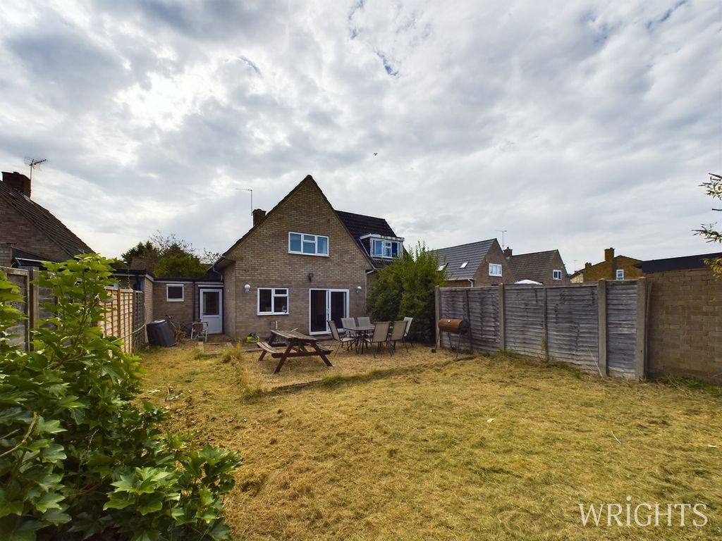 Property photo 2 of 16