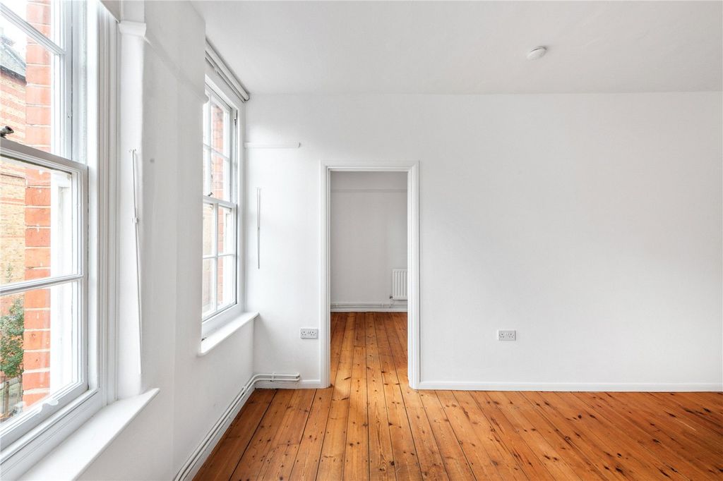 Property photo 3 of 12 Picture No. 15