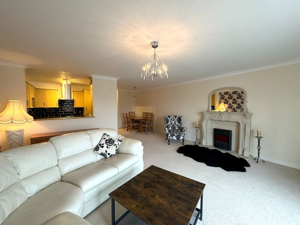 Property photo 3 of 15