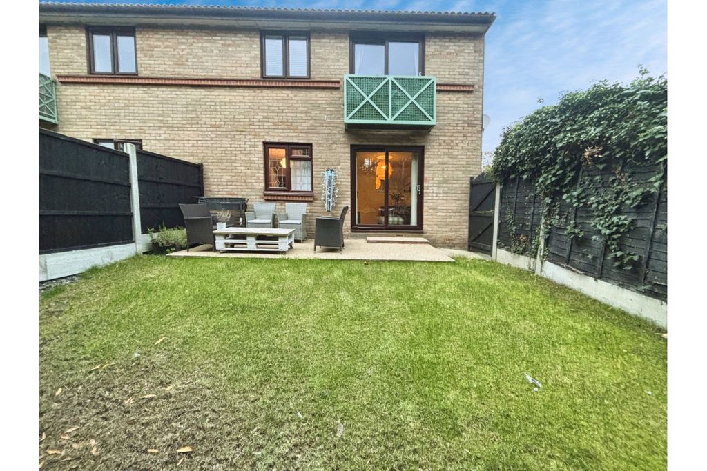 Additional image 19 of 2 bed flat for saleChurch Mews, Basildon SS15