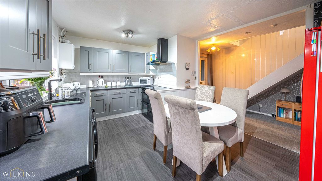 Property photo 3 of 26 Picture No. 13