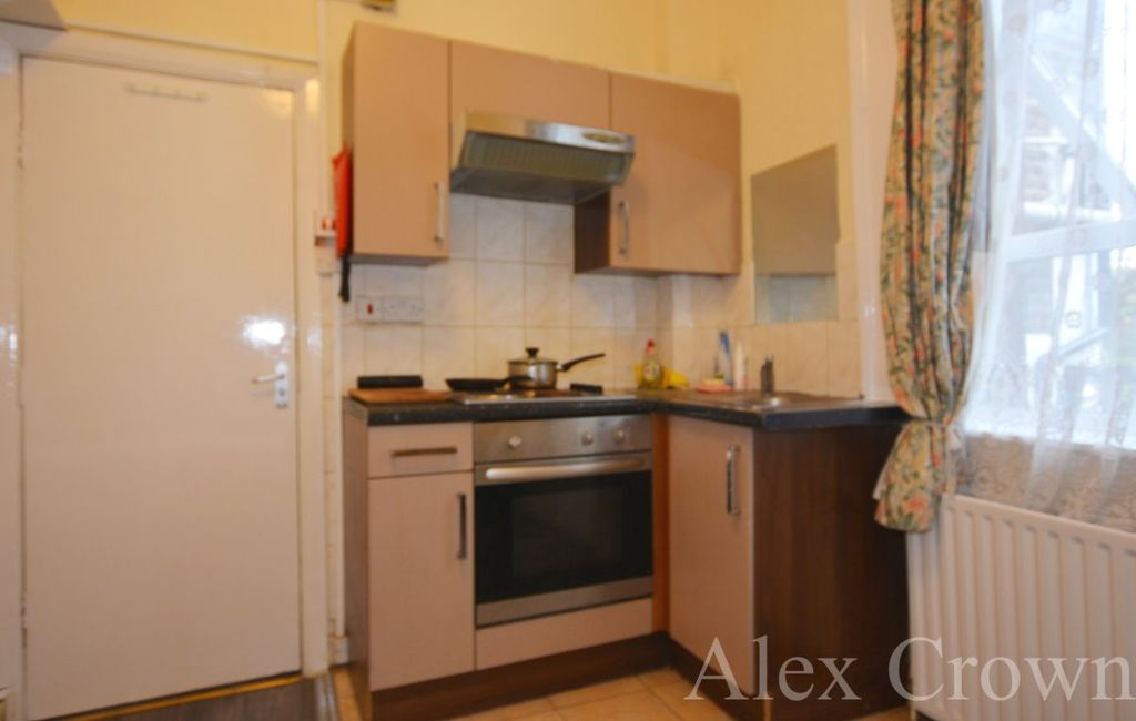 Property photo 2 of 3