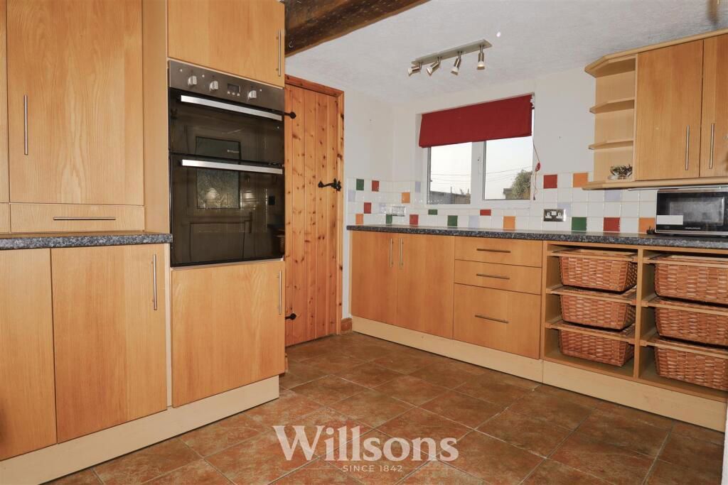 Property photo 3 of 32
