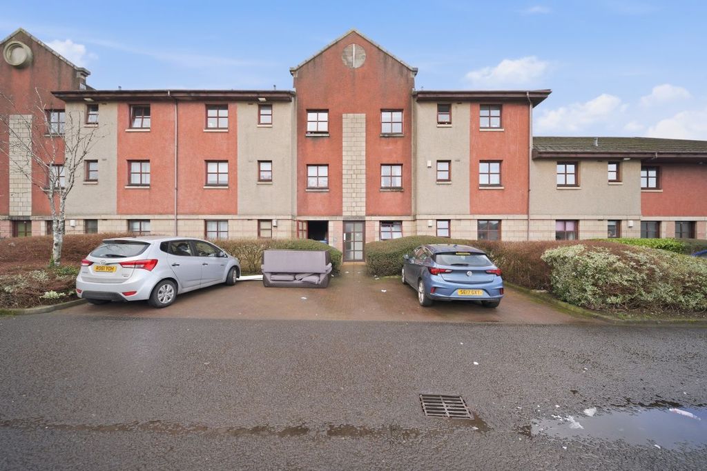 Property photo 1 of 9