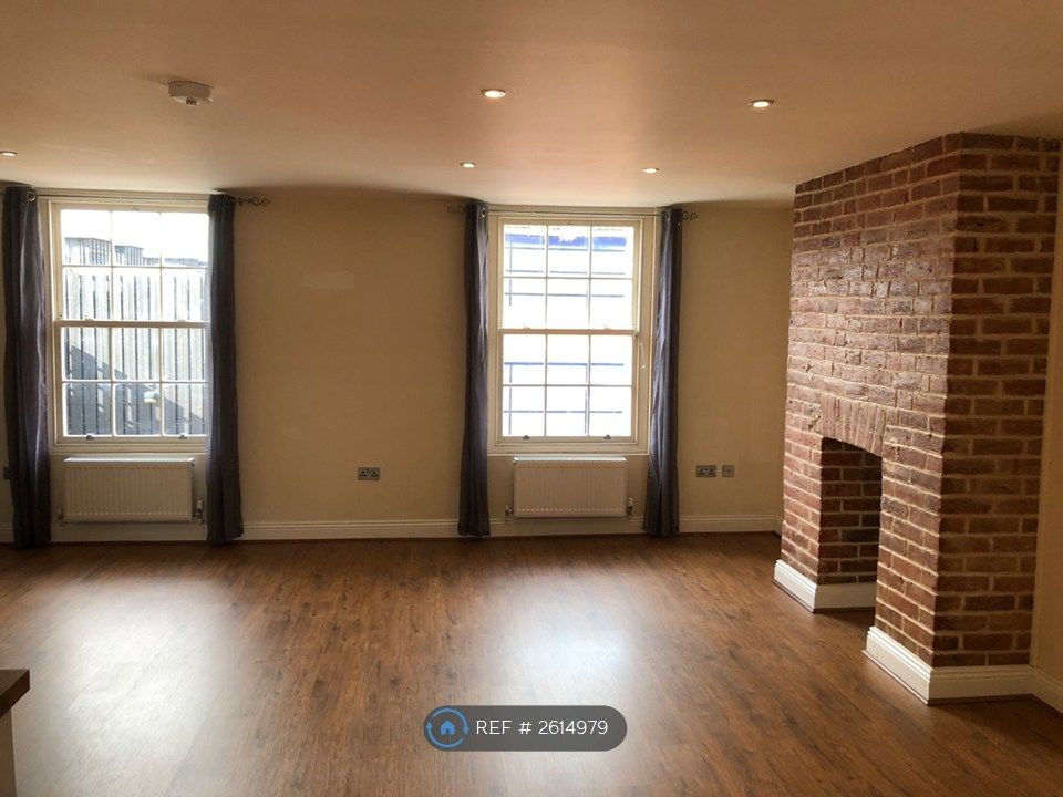 Property photo 3 of 8
