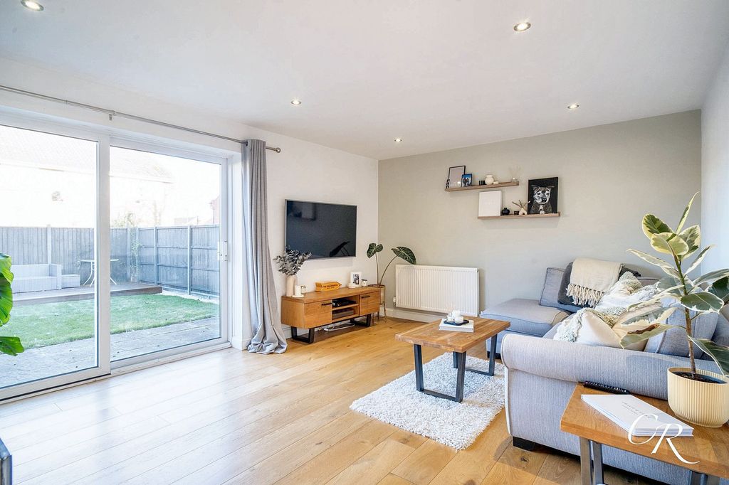 Property photo 3 of 15 Photo 3