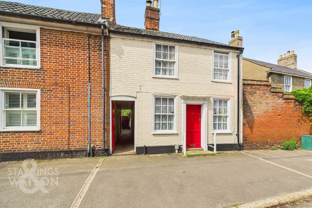 Property photo 1 of 21