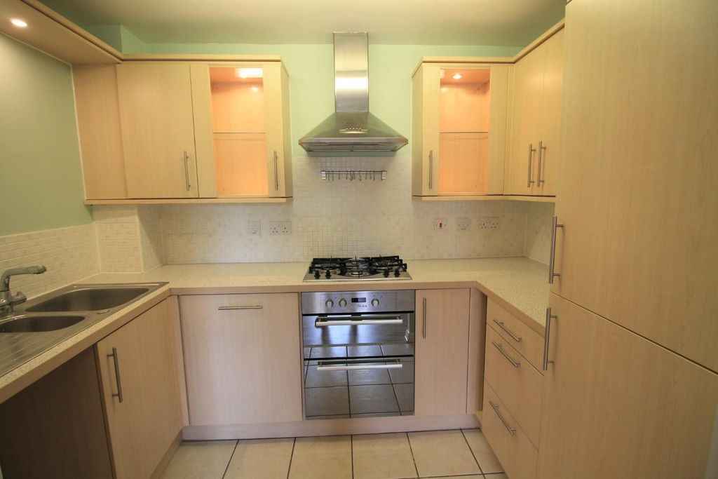 Property photo 2 of 7 Kitchen.Jpg