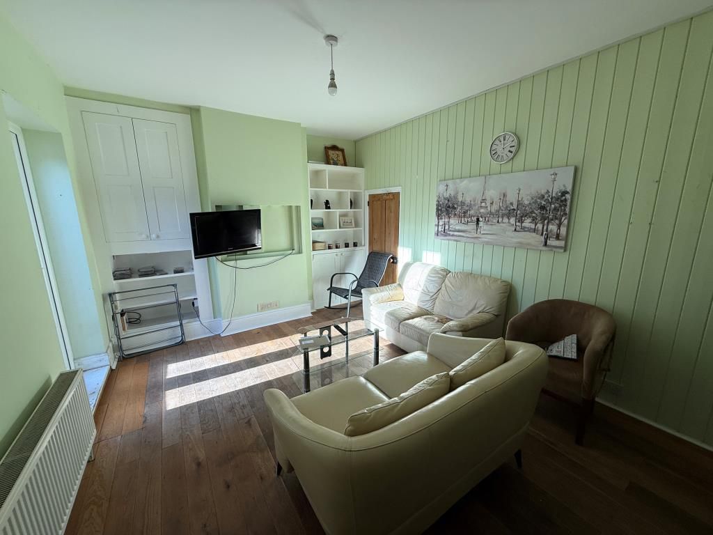 Property photo 2 of 6 Living Room