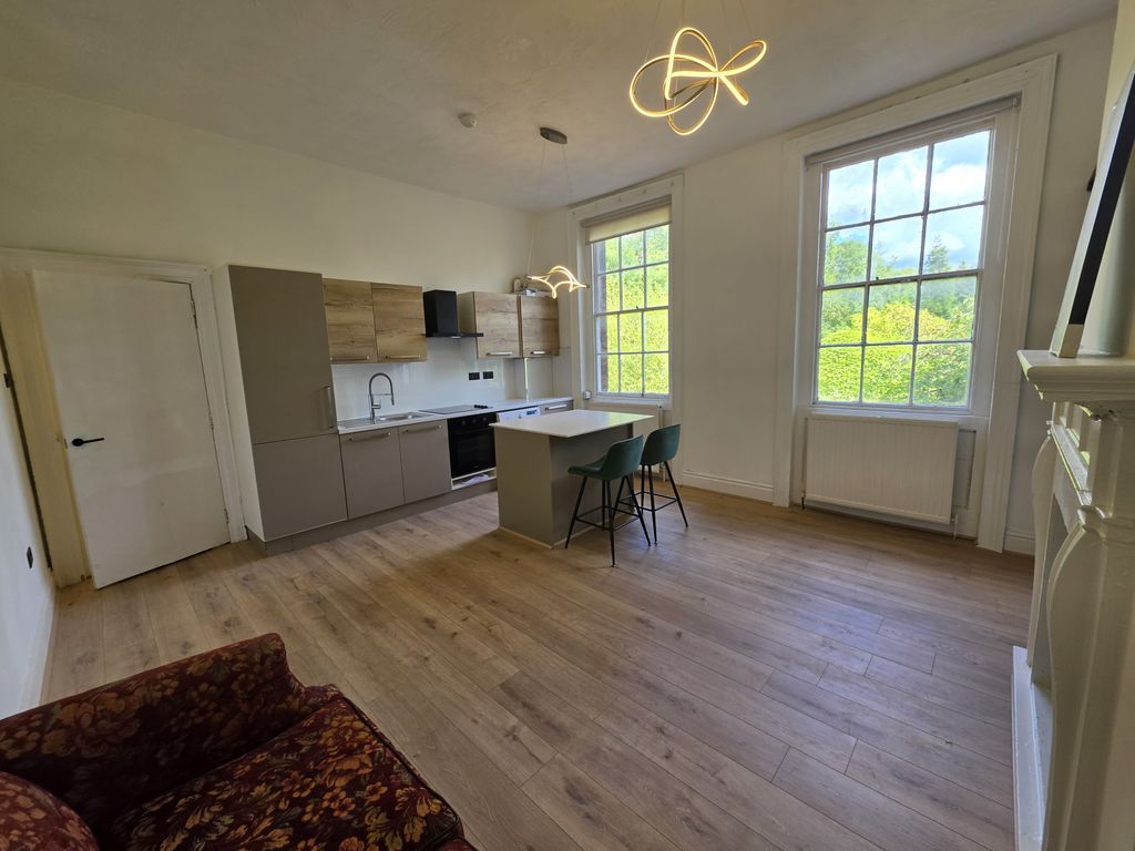 Property photo 3 of 13 Gallery