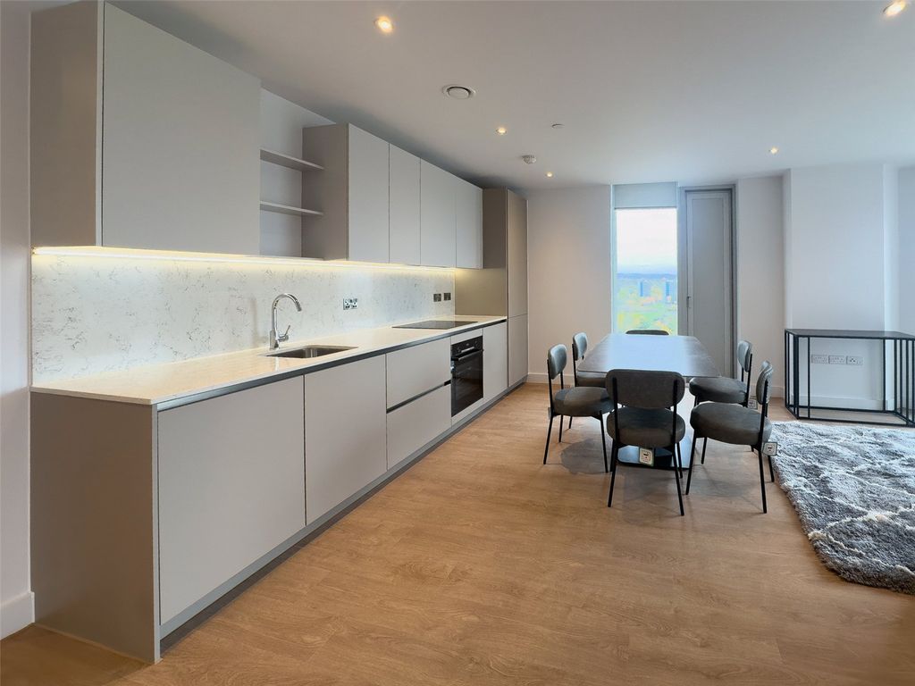 Property photo 3 of 24 Picture No. 50