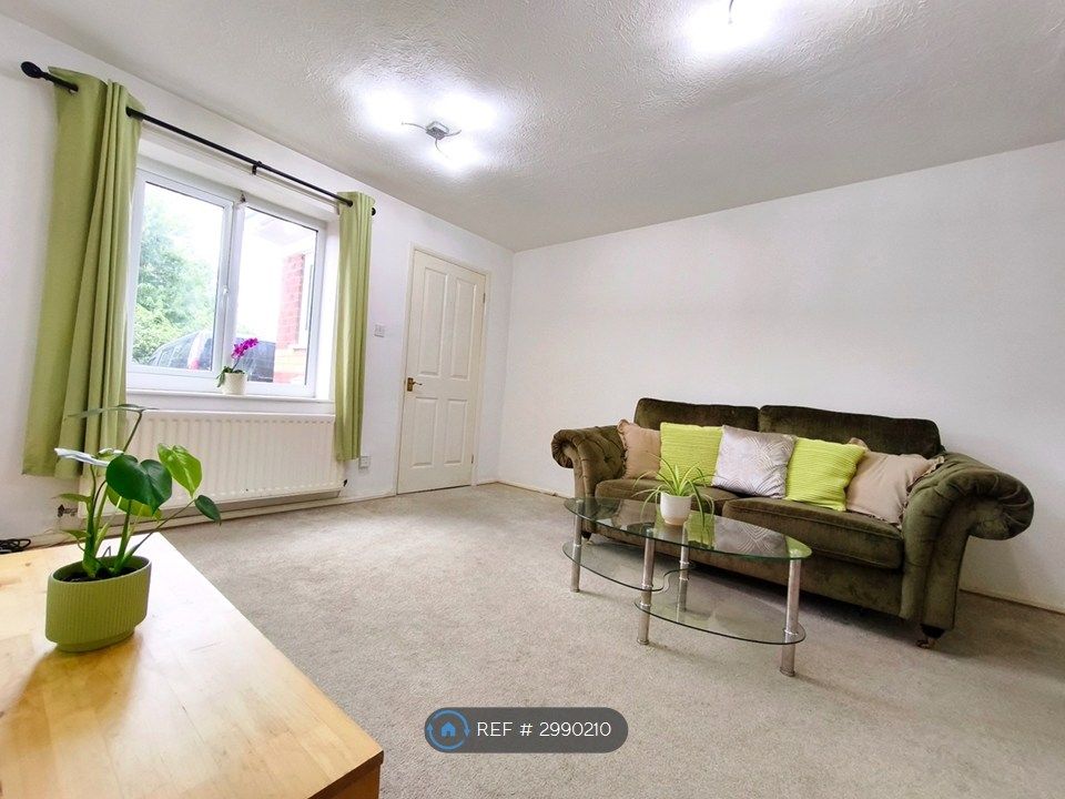 Property photo 3 of 12