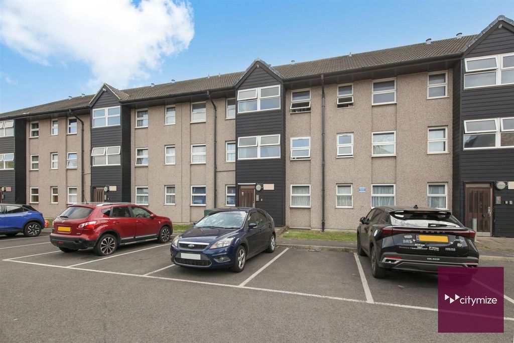 Property photo 1 of 16 Barberry Close - B2Ku3Zt8Wgoznpoqv4Lb.Jpg