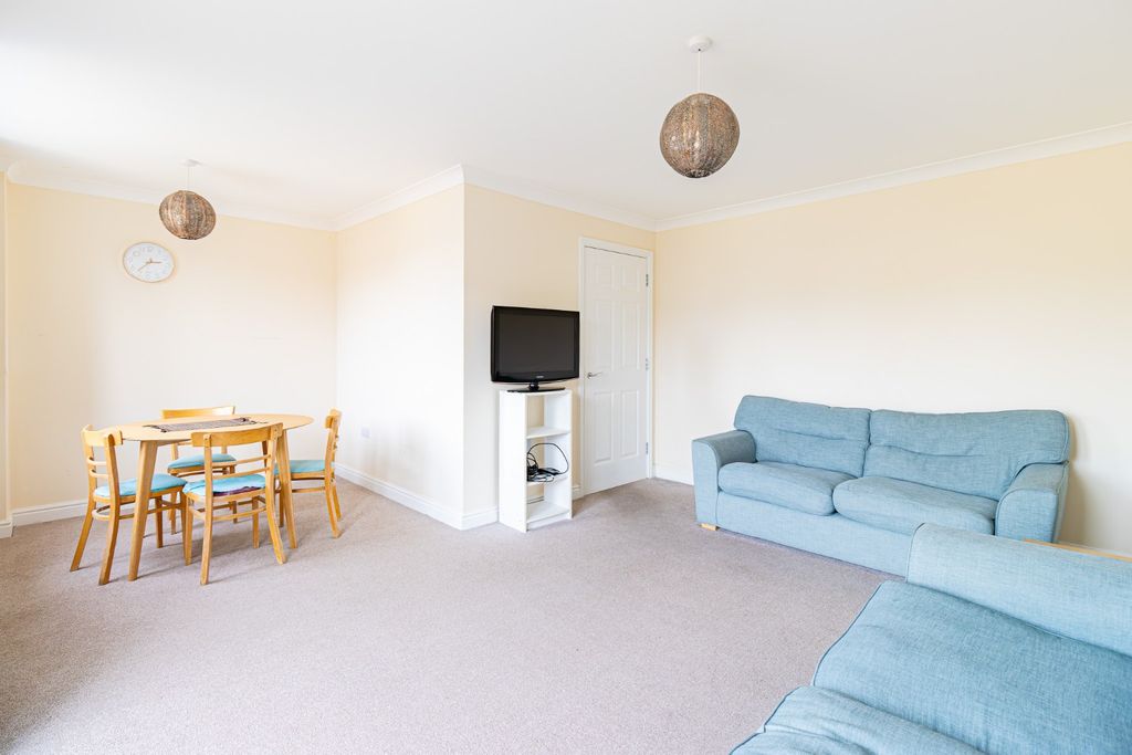 Property photo 2 of 17 5391462