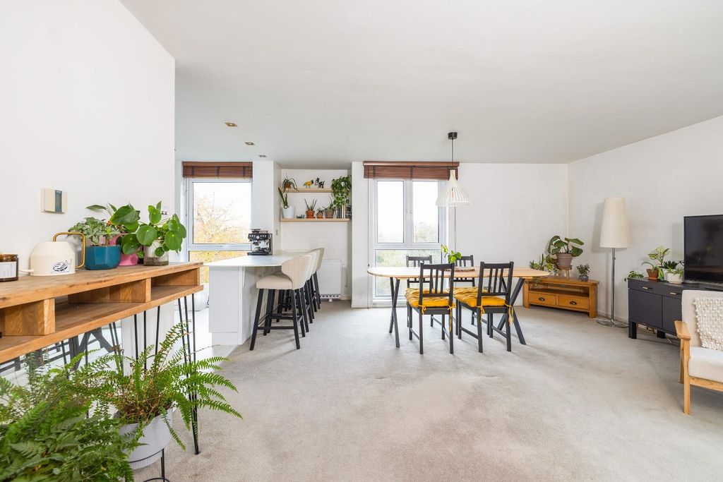 Property photo 1 of 24 Char8196.Jpg