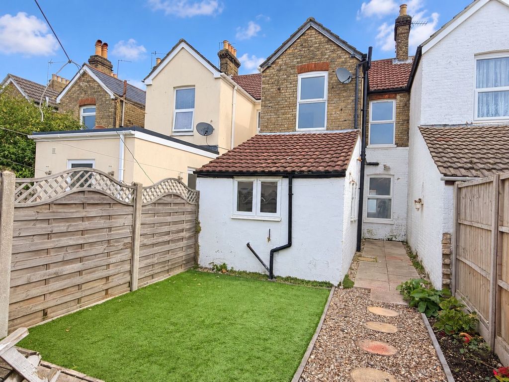 Property photo 3 of 14