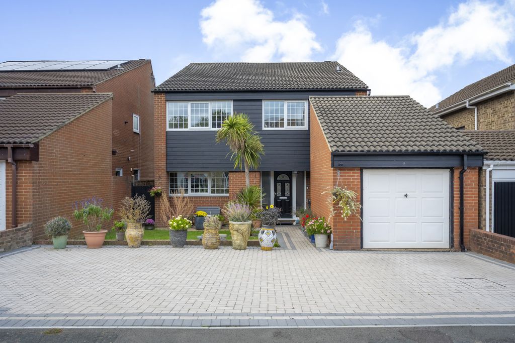 Property photo 1 of 19